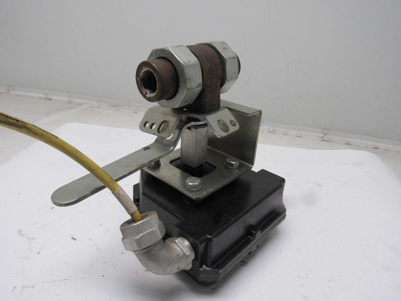 Moniteur Devices FFNB-1120 Watchman Pneumatic Valve Position Transmitter 1/2"NPT