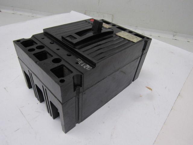 GE General Electric 136070 3 POLE 600V 70A Circuit Breaker