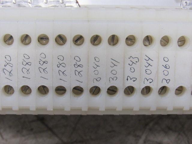 Allen Bradley 1492-HM1 IEC Terminal Block W/35-1/2" Aluminum Rail Lot of 135