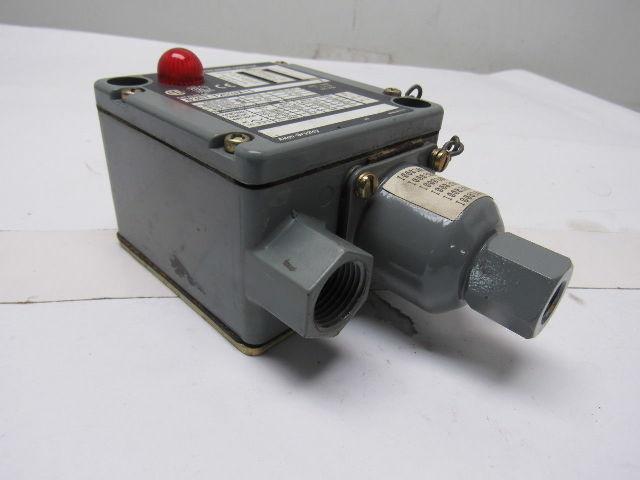 Allen Bradley 836T-T253JX15 Adjustable Electromechanical Pressure Control Switch