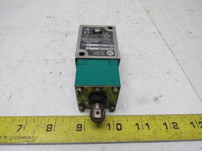 Allen Bradley 802M-AJ1NF Ser. E Top Push Spring Return Limit Switch