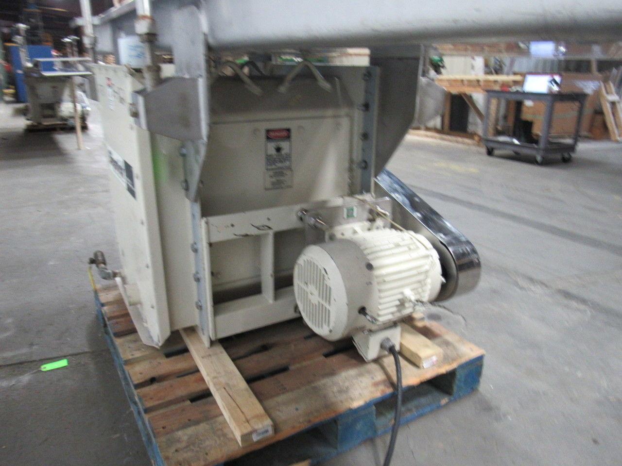 Triple S Dynamics 8/2/LH Slipstick Stainless Steel Vibratory Feeder Conveyor