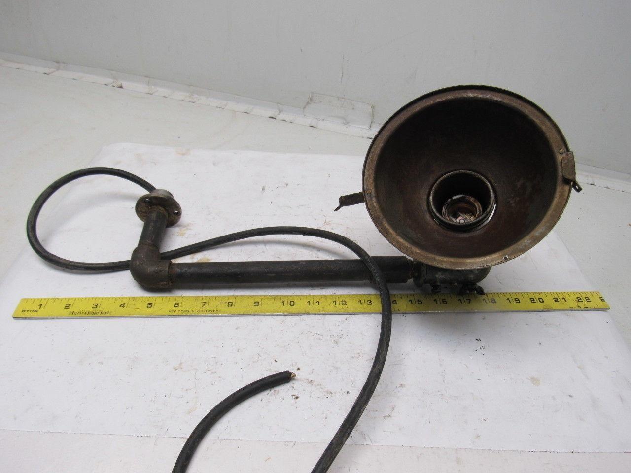 National Vintage Rusty Industrial Adjustable Neck Task Light Lamp 110V