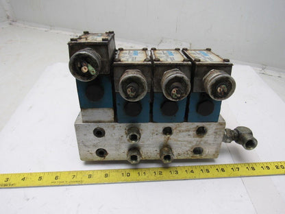 Vickers DG4V-3-2A-M-W-B-40 4/2 Single Solenoid 110V Coil 4 Valve Bank Manifold