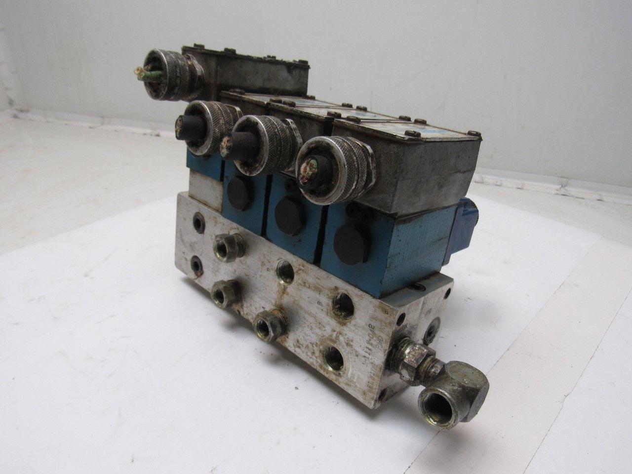 Vickers DG4V-3-2A-M-W-B-40 4/2 Single Solenoid 110V Coil 4 Valve Bank Manifold