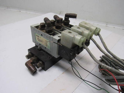 Numatics L23BA452B000061 2/4 Way Single Solenoid Valve Bank Manifold 24VDC Coil