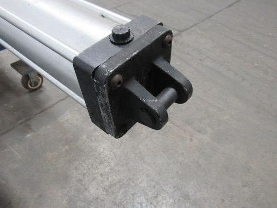 Parker 04.00 BC2MAU34 93.00 Pneumatic Air Cylinder 4" Bore 93" Stroke 250 PSI