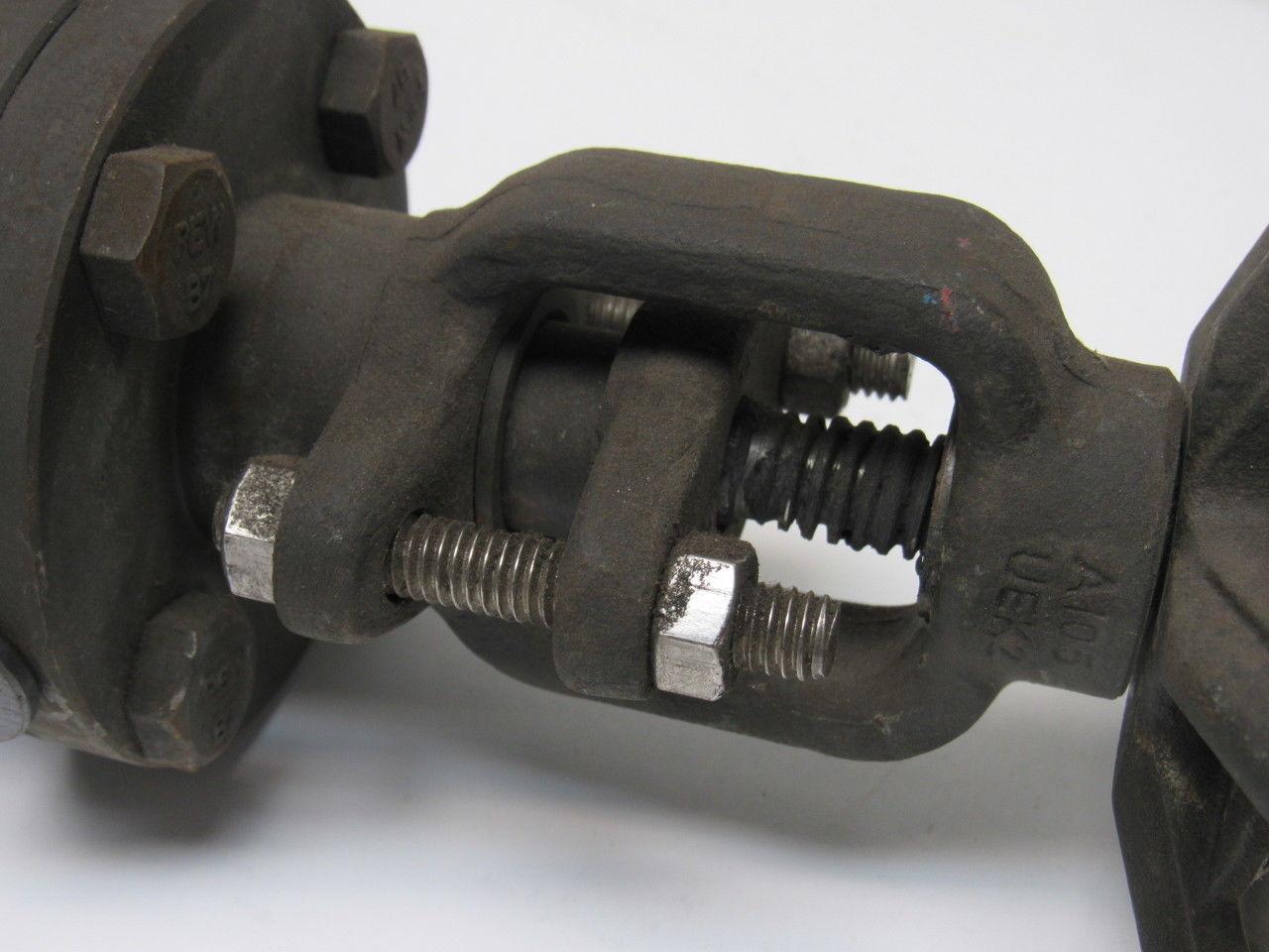 Flowserve SW12111 40405-2 R21 1" Socket Weld 800# Gate Valve