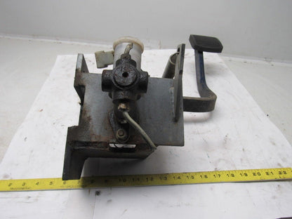 Komatsu FB 30SH-4 Forklift Foot Brake Master Cylinder Assembly