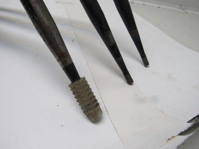 Caterpillar 2EC25 Forklift Manual Fork Positioner Linkage