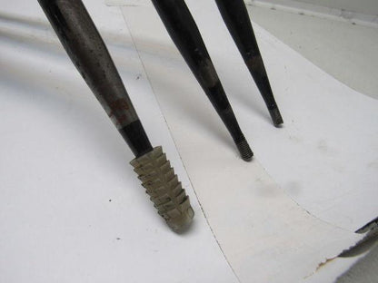 Caterpillar 2EC25 Forklift Manual Fork Positioner Linkage
