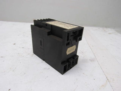 Siemens 3UG9053-0AA10 230V 50/60Hz Solid State Relay Off Delay 0.2-3Sec