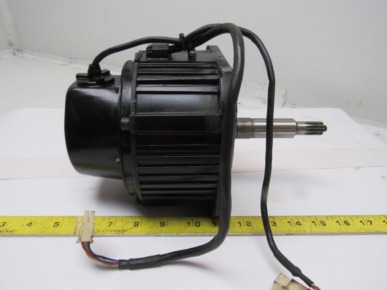 Yaskawa SGMDH-06A2A-YR25 AC Servo Motor