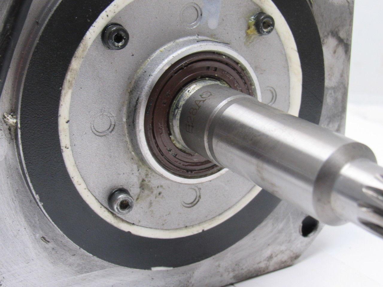 Yaskawa SGMDH-06A2A-YR25 AC Servo Motor