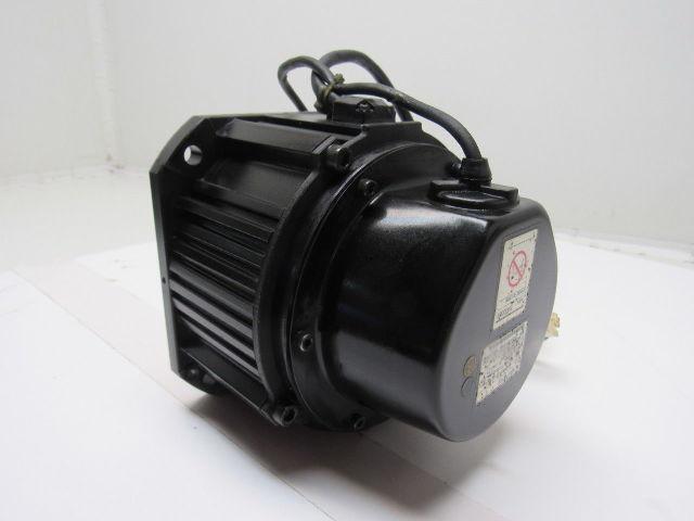 Yaskawa SGMDH-06A2A-YR25 AC Servo Motor