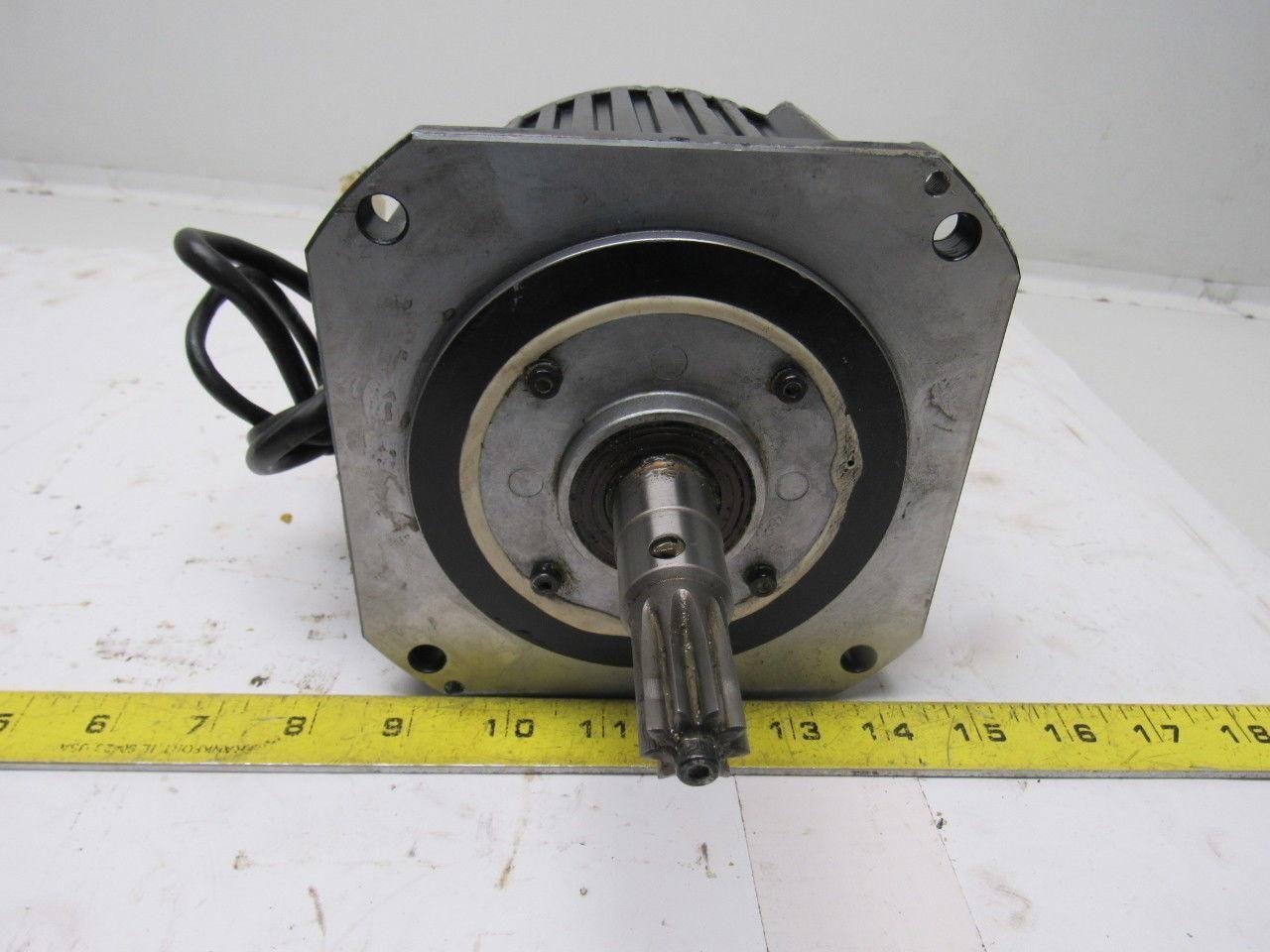 Yaskawa SGMDH-06A2A-YR24 AC Servo Motor