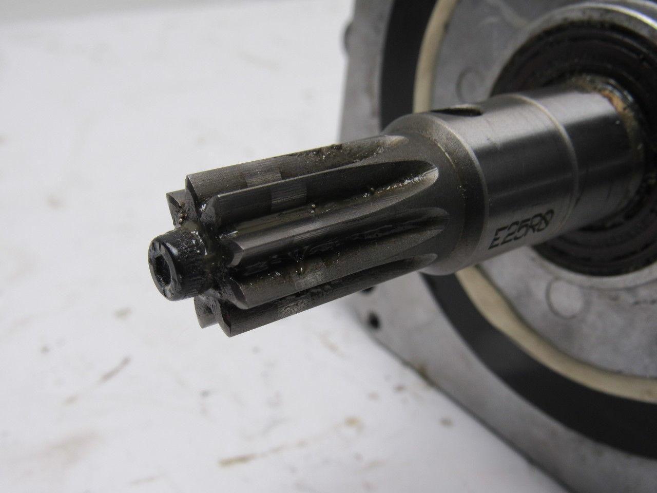 Yaskawa SGMDH-06A2A-YR24 AC Servo Motor