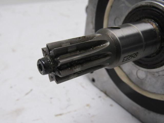 Yaskawa SGMDH-06A2A-YR24 AC Servo Motor