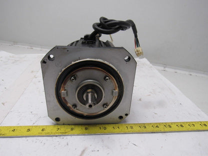 Yaskawa SGMDH-06A2A-YR24 Motoman YR-UP6-A00 550W 2.63Nm 4A 2000RPM Servo Motor