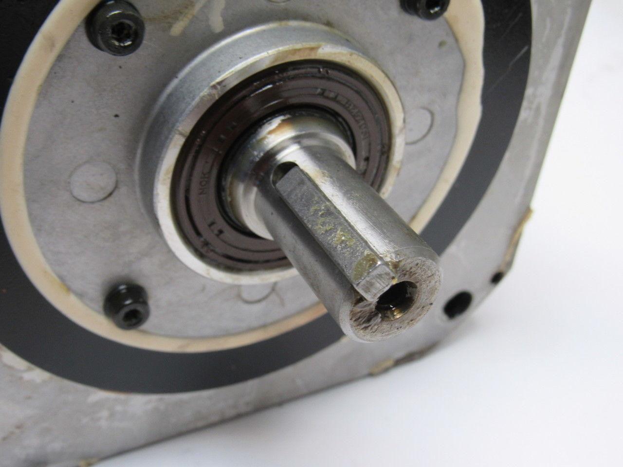 Yaskawa SGMDH-12A2A-YR13 1150W 5.49Nm 2000RPM 200V AC Servo Motor