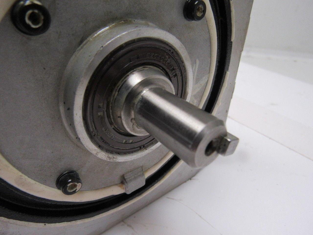 Yaskawa SGMDH-06A2A-YR25 550W 2.63Nm 2000RPM 200V AC Servo Motor