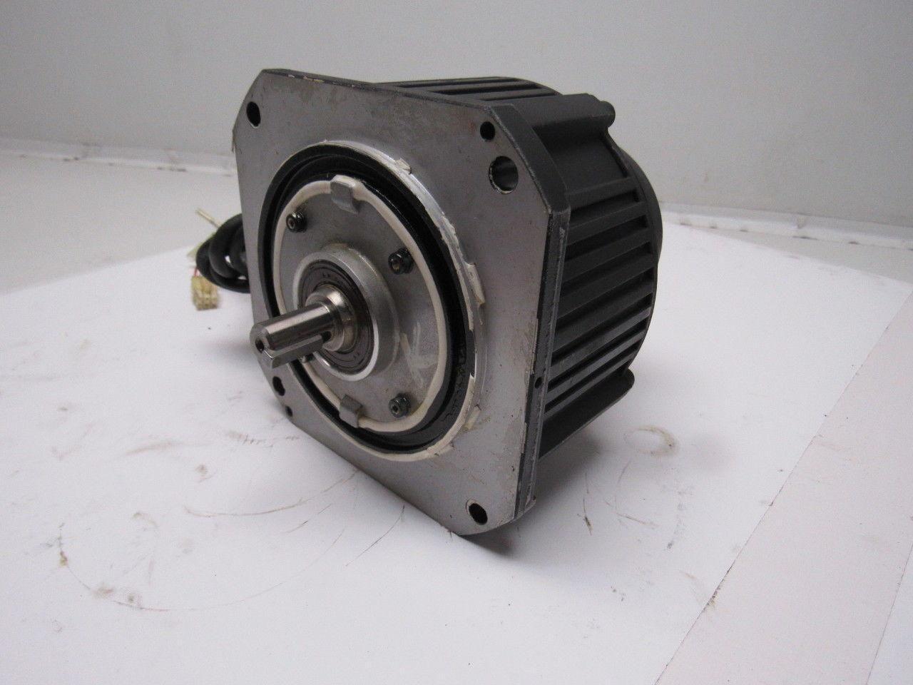 Yaskawa SGMDH-06A2A-YR25 550W 2.63Nm 2000RPM 200V AC Servo Motor