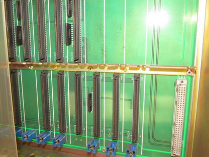 Yaskawa JANCD-MBB04 Rev. A0 DF9201435-A0 Back Board Slot Rack W/Motoman