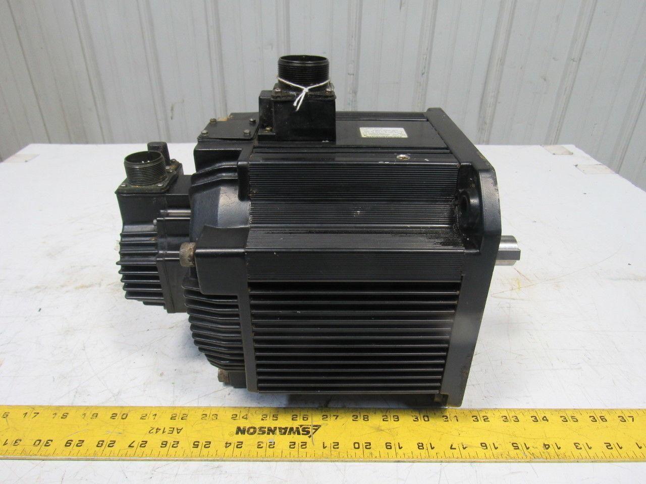 Yaskawa SGMDH-45A2B Motoman 4500W 1500RPM 200V AC Servo Axis Motor