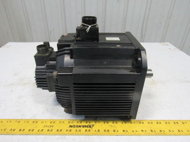 Yaskawa SGMDH-45A2B Motoman 4500W 1500RPM 200V AC Servo Axis Motor