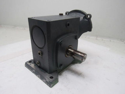 Boston Gear F321-10-G1 10:1 1750 RPM 1.7Hp 175 Output RPM Gear Reducer Broken