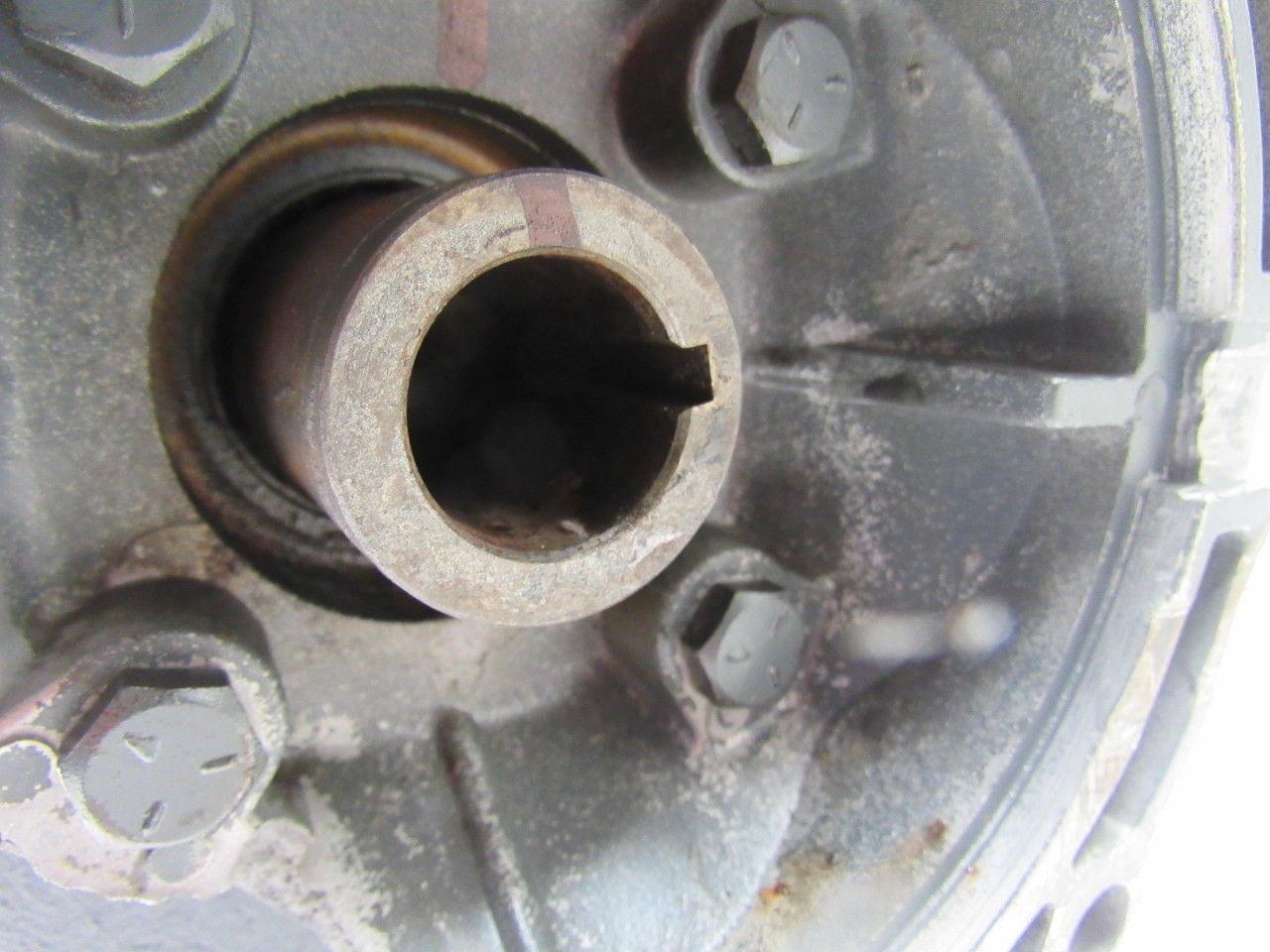 Boston Gear F321-10-G1 10:1 1750 RPM 1.7Hp 175 Output RPM Gear Reducer Broken