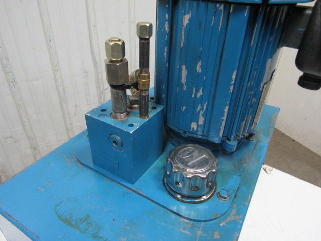 Dayton 16 Gal 5Hp 1745RPM 208-230/460V 3Ph Hydraulic Tank Unit - No pump