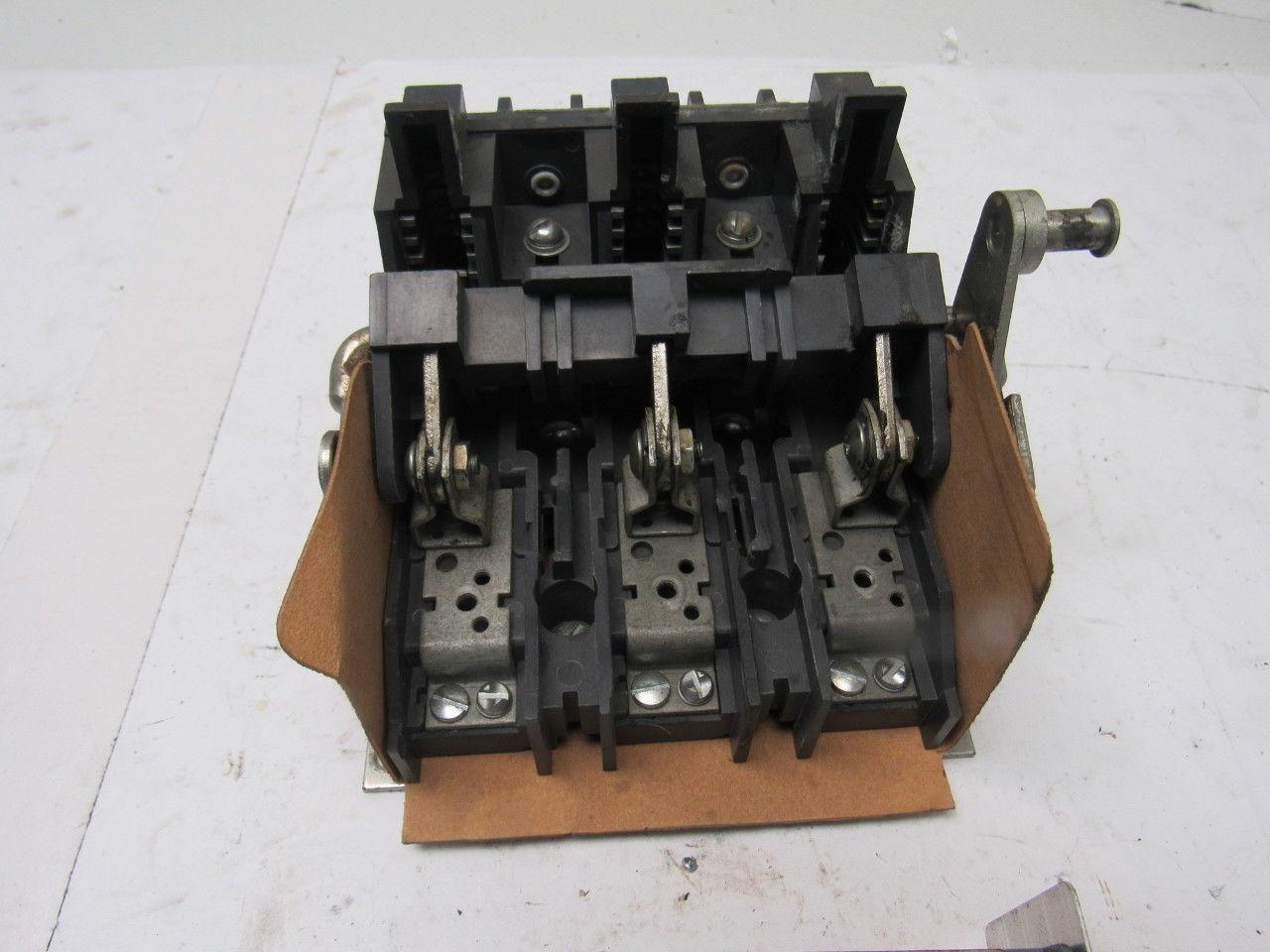 Cutler Hammer C360NC 30A 3 Pole Disconnect Switch W/Operator