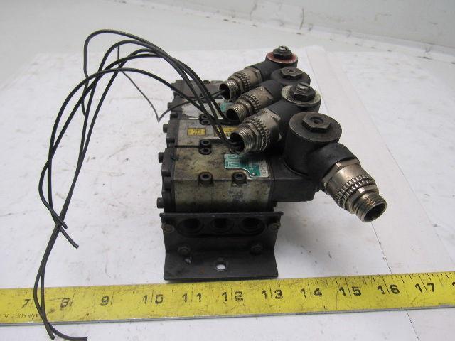 Shrader Parker M2132413049 4/2 Air Valve Bank 24V DC Coils Manifold