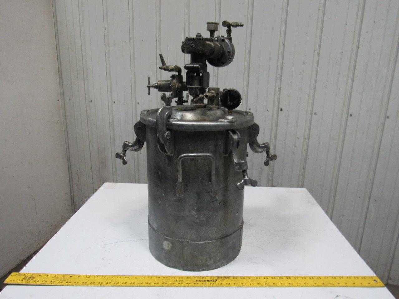 Devilbiss QM5095-3 10 Gallon Galvanized Steel Pressure Pot Feed Tank W/Agitator