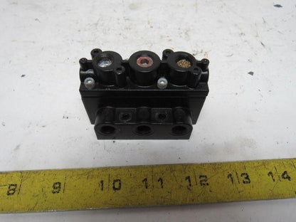 Ingersoll Rand ARO A211PS-G-C0O44 Pneumatic Air Pilot Valve 1-1/8" NPT