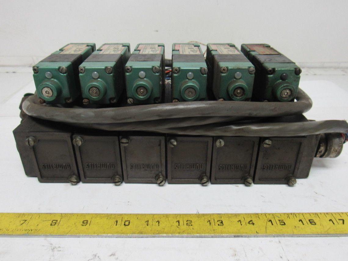 Pneumatics 6 Station Manifold Block W/Valves (4) 081SA402K (1) 081SA400K