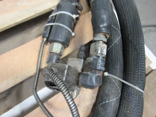 Nordson 129581A 230V 520 Watts 1200 PSI Hot Melt Adhesive Heated Hose 16'