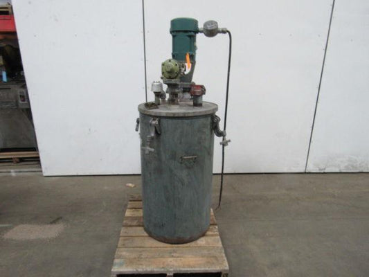Binks Model 43-717 50 Gallon Steel Airless Paint Mix Tank W/Agitator & Pump