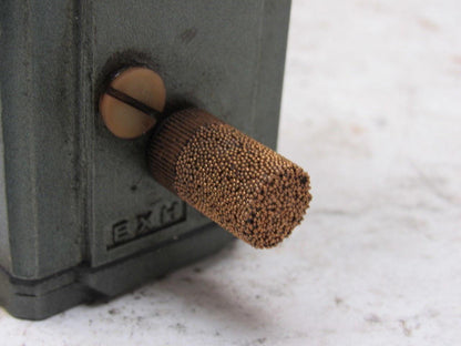 SMC VT4115 Pneumatic Air Solenoid Valve 100V 1/4" NPT