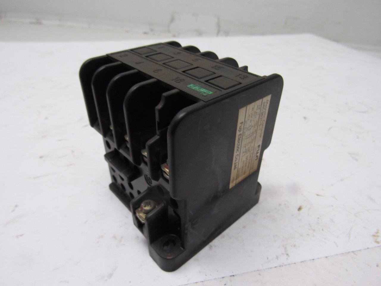 Fuji SRC3631-5 Magnetic Contactor 100/110V Coil 5 Pole