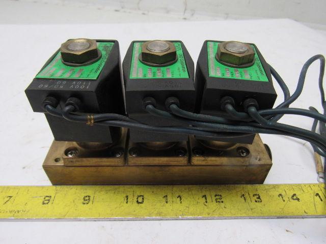 CKD GAB4126 3 Port Solenoid Valve Air /Water/Oil 1/2" x 1/4" NPT Ports 100/110V