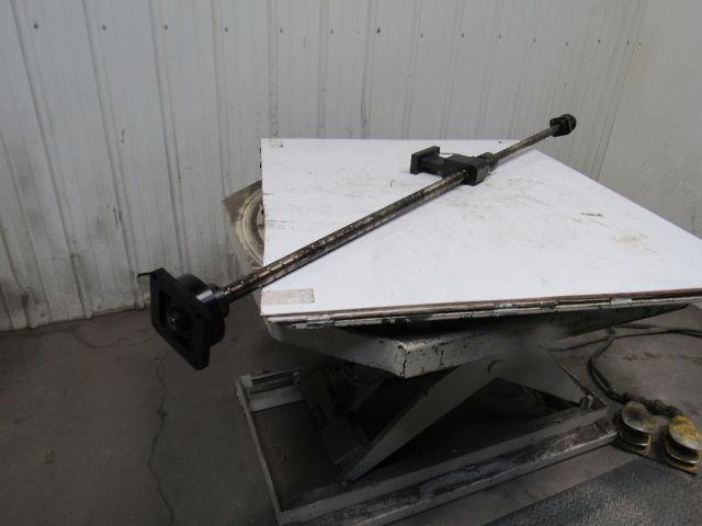 Hankwang FC3015 Ball Screw Nut Assembly From a Working Laser