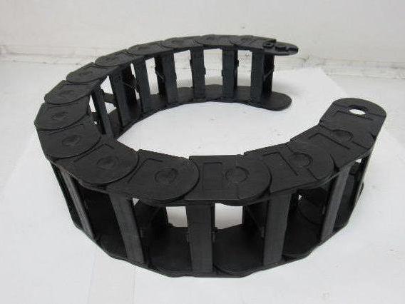Igus 340.100.200 4" x 1-3/4"  ID Cable Carrier Drag Energy Chain 40"