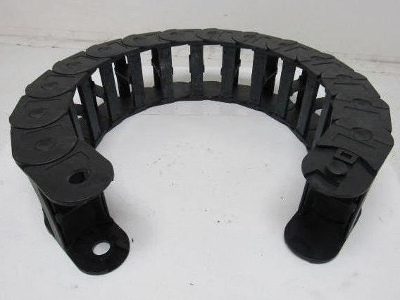 Igus 340.100.200 4" x 1-3/4"  ID Cable Carrier Drag Energy Chain 40"