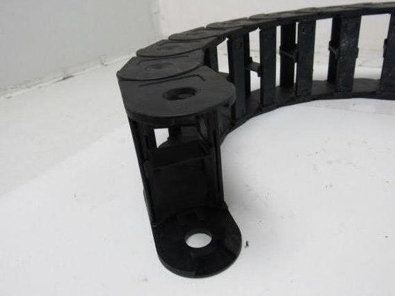Igus 340.100.200 4" x 1-3/4"  ID Cable Carrier Drag Energy Chain 40"