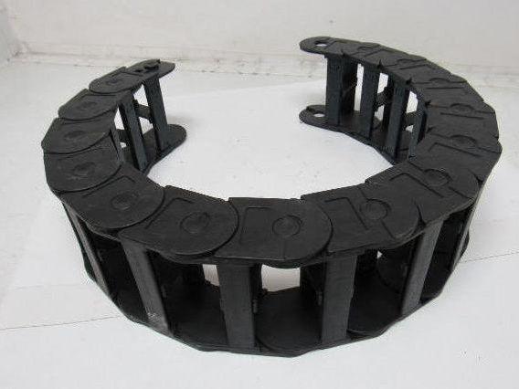 Igus 340.100.200 4" x 1-3/4"  ID Cable Carrier Drag Energy Chain 40"