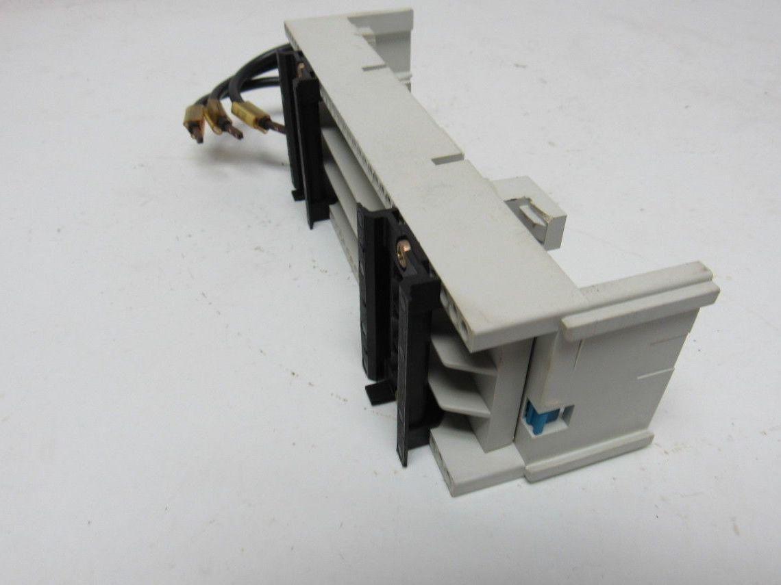 Siemens 8US1261-6NA00 Buss Bar Adapter 600V No. 10 Wire