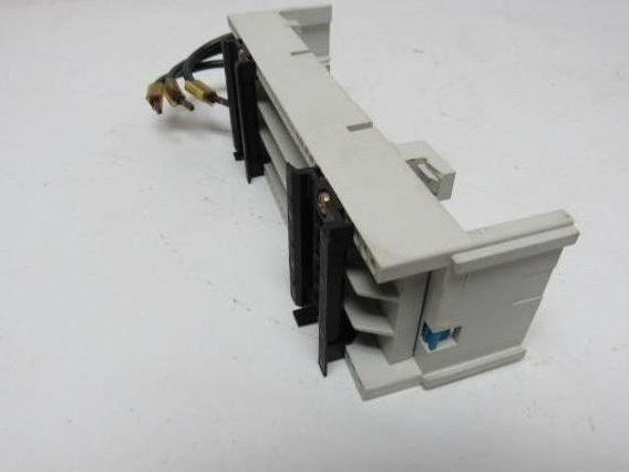 Siemens 8US1261-6NA00 Buss Bar Adapter 600V No. 10 Wire