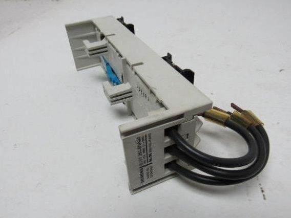Siemens 8US1261-6NA00 Buss Bar Adapter 600V No. 10 Wire